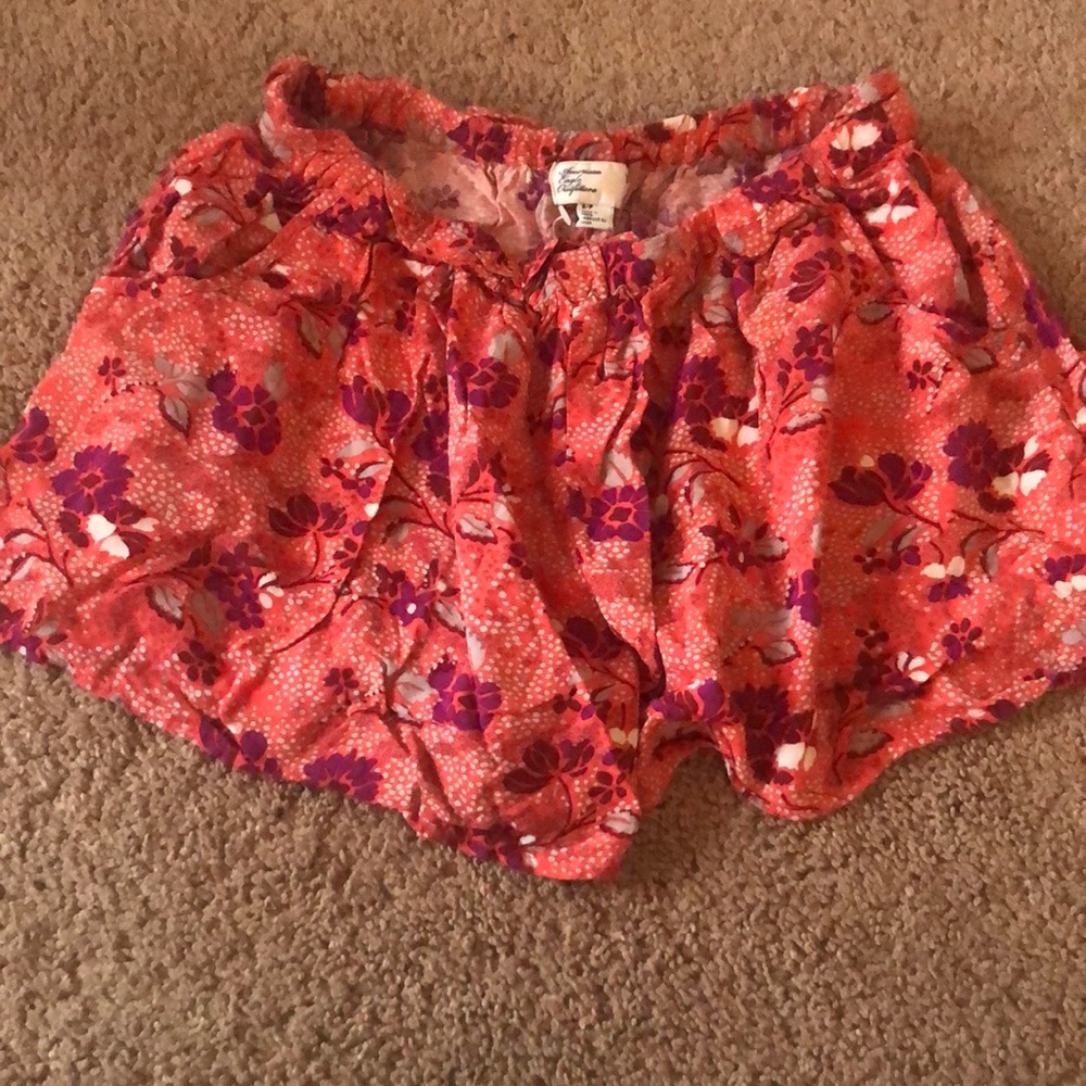 Size small flowy shorts